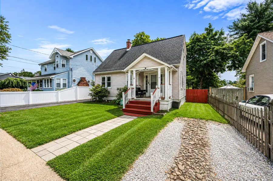 14 Richard Avenue, Islip Terrace, NY 11752 - #2