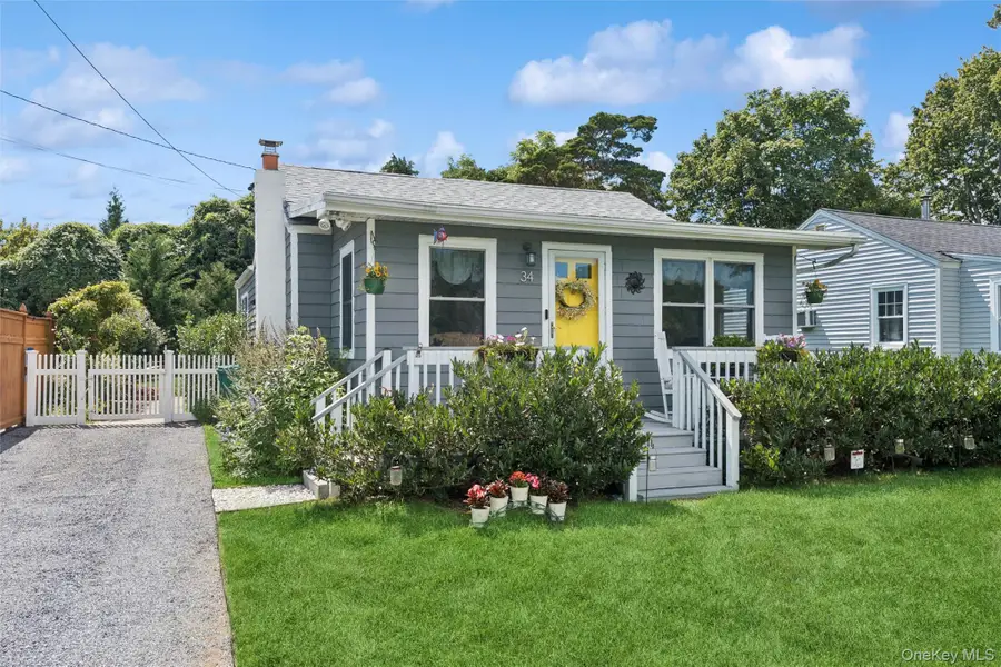 34 W End Avenue, East Quogue, NY 11942 - #2