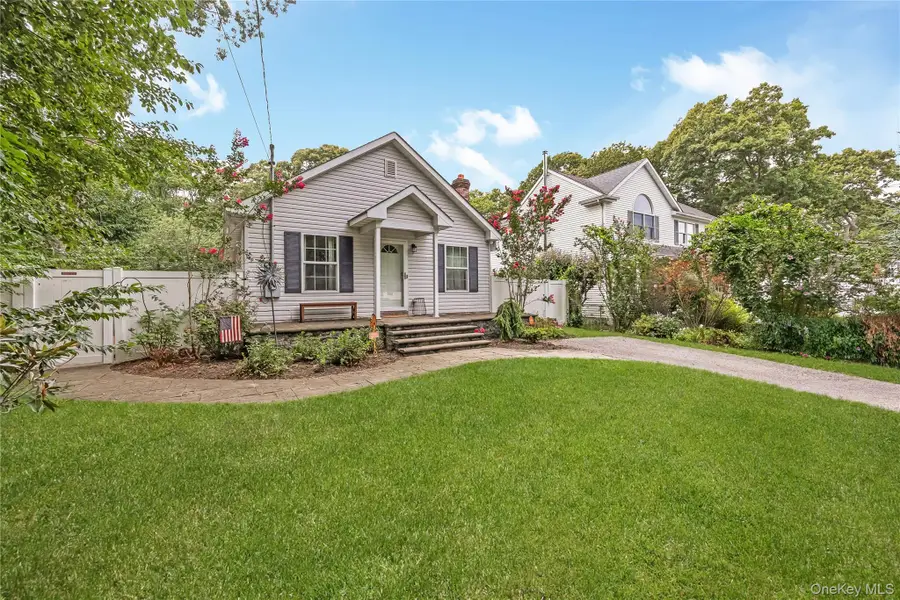 393 W End Avenue, Shirley, NY 11967 - #2