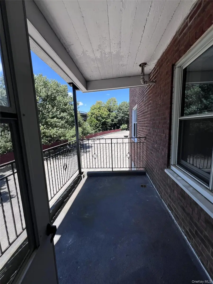 280 Collins Avenue #2B, Fleetwood, NY 10552 - #3