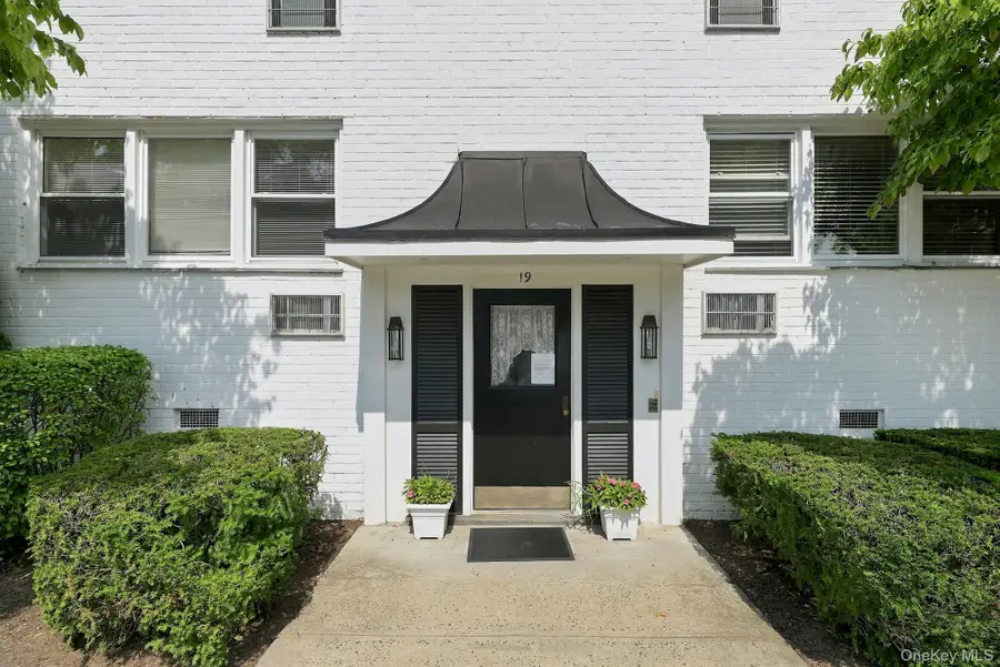 19 Avon Circle #D, Rye Brook, NY 10573 - #2