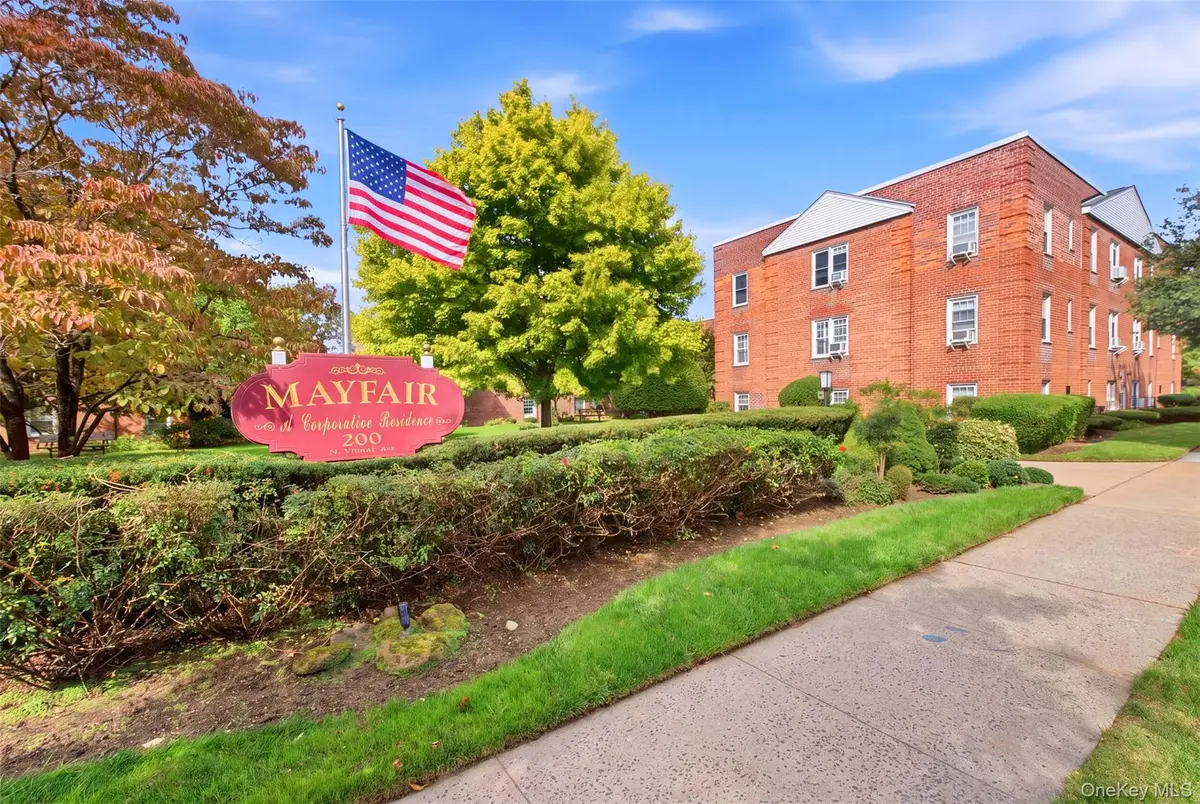200 N Village Avenue #D7, Rockville Centre, NY 11570 - #1