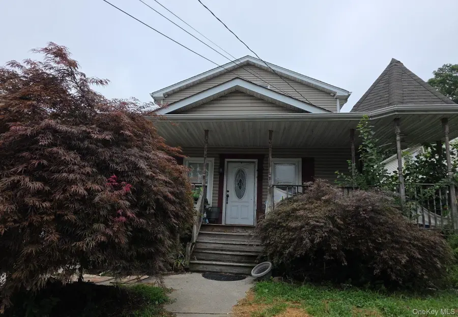 178 S 15th Street, Lindenhurst, NY 11757 - #2