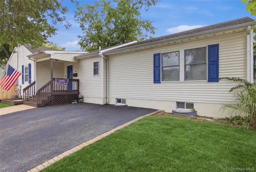 301 Laurel Road, Northport, NY 11768 - #2
