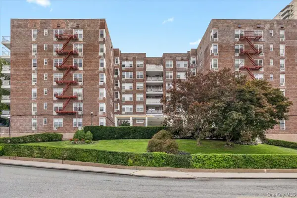 601 Kappock Street #1P, Bronx, NY 10463