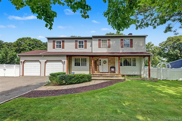 7 David Drive, Selden, NY 11784
