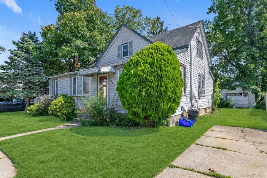 464 Stratford Road, South Hempstead, NY 11550 - #2