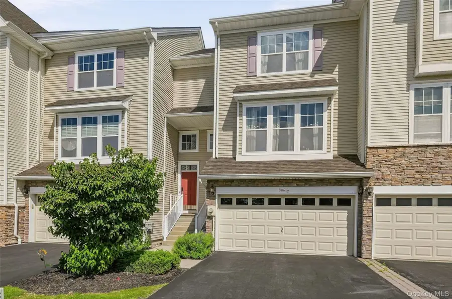 806 Hawthorn Way, New Windsor, NY 12553 - #2