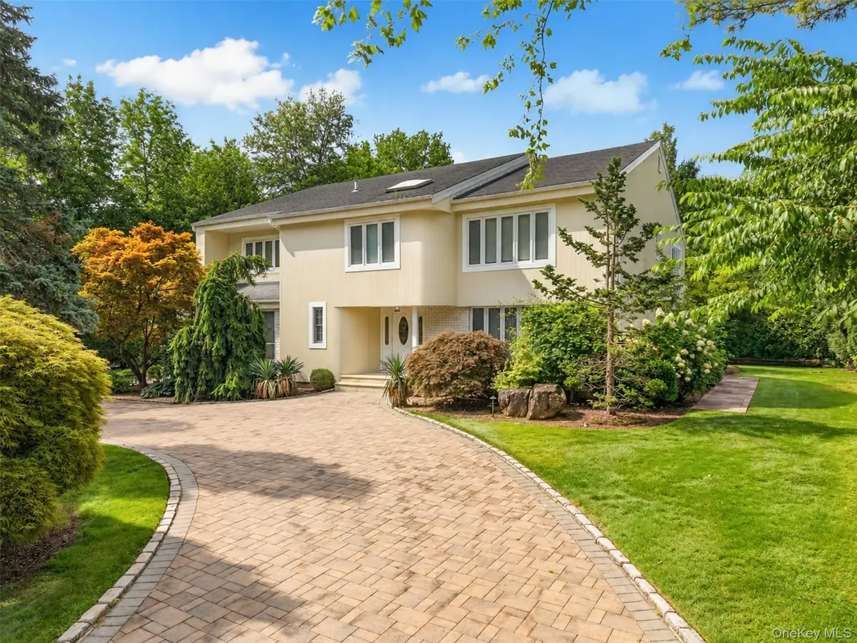 40 Bristol Drive, Manhasset, NY 11030 - #1