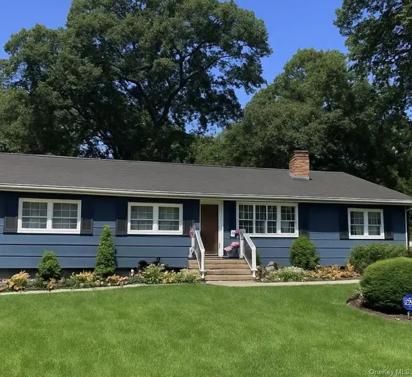 30 Marbeth Circle, Miller Place, NY 11764