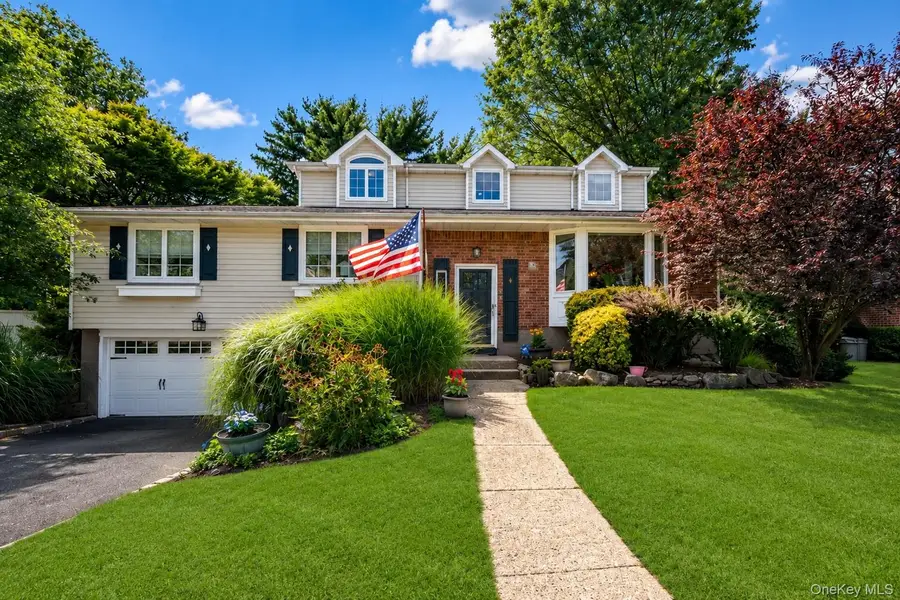27 Delaware Avenue, Jericho, NY 11753 - #3