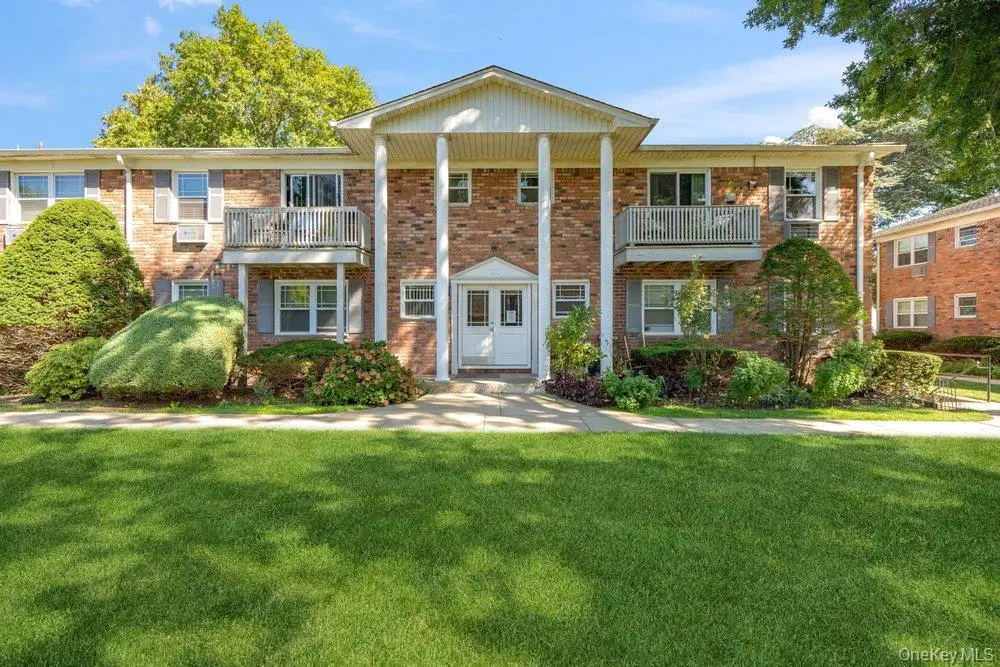 64 Fairharbor #64, Patchogue, NY 11772 - #1