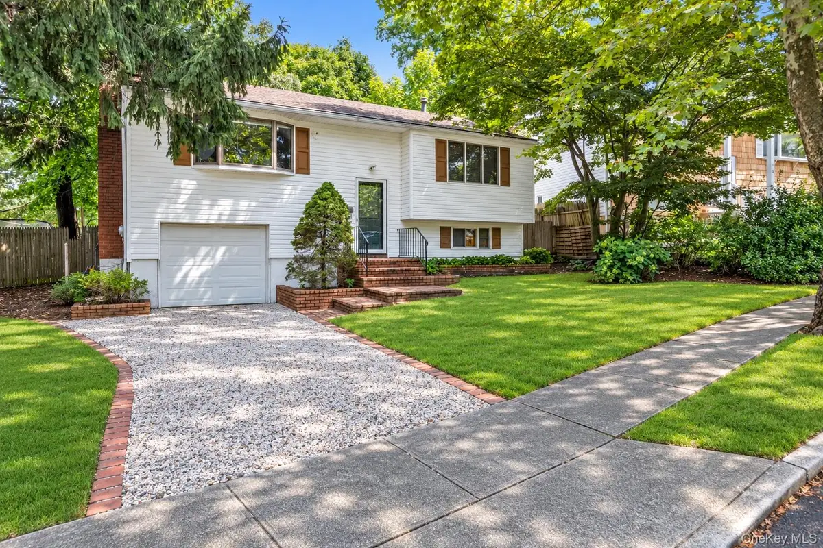 34 Penny Drive, Huntington Station, NY 11746 - #1