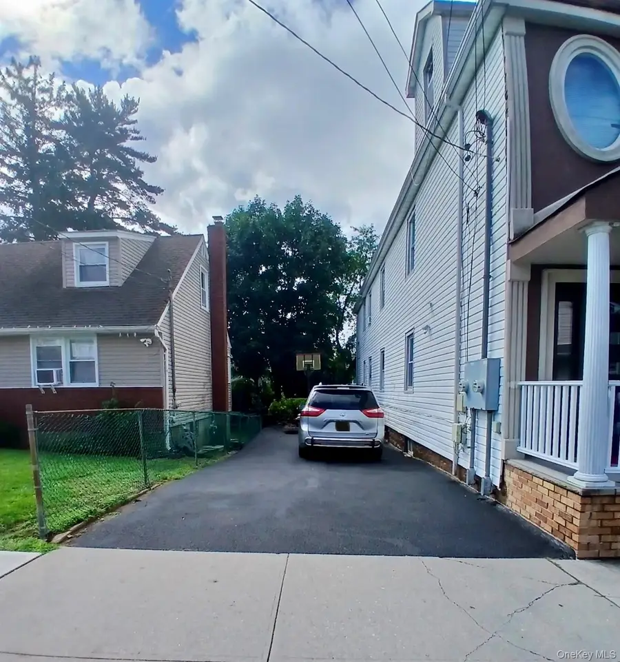 421 Roquette Avenue, South Floral Park, NY 11001 - #3
