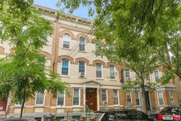 1822 Putnam Avenue, Ridgewood, NY 11385