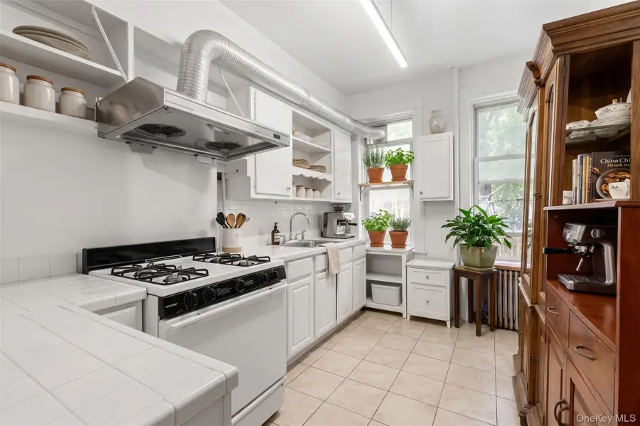 1822 Putnam Avenue, Ridgewood, NY 11385 - #3