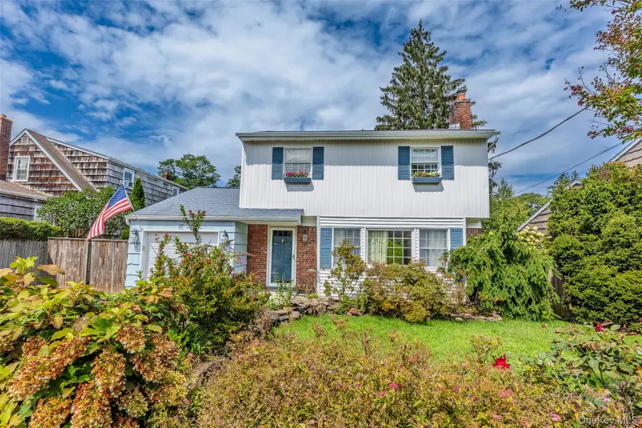 17 Sea Ridge Court, Huntington, NY 11743 - #2