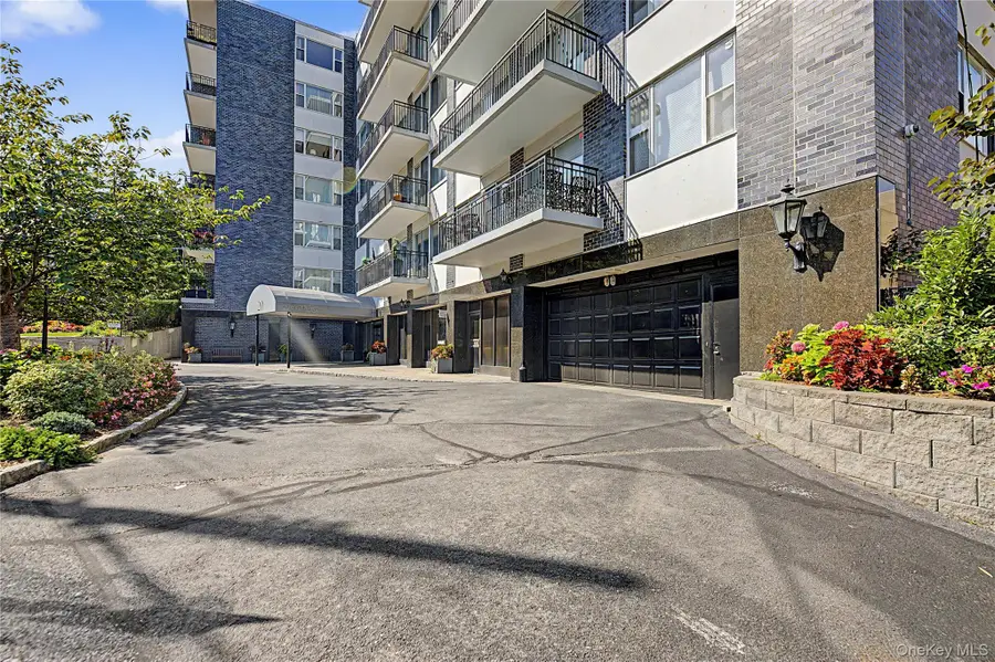 20 Old Mamaroneck Road #5C, White Plains, NY 10605 - #2