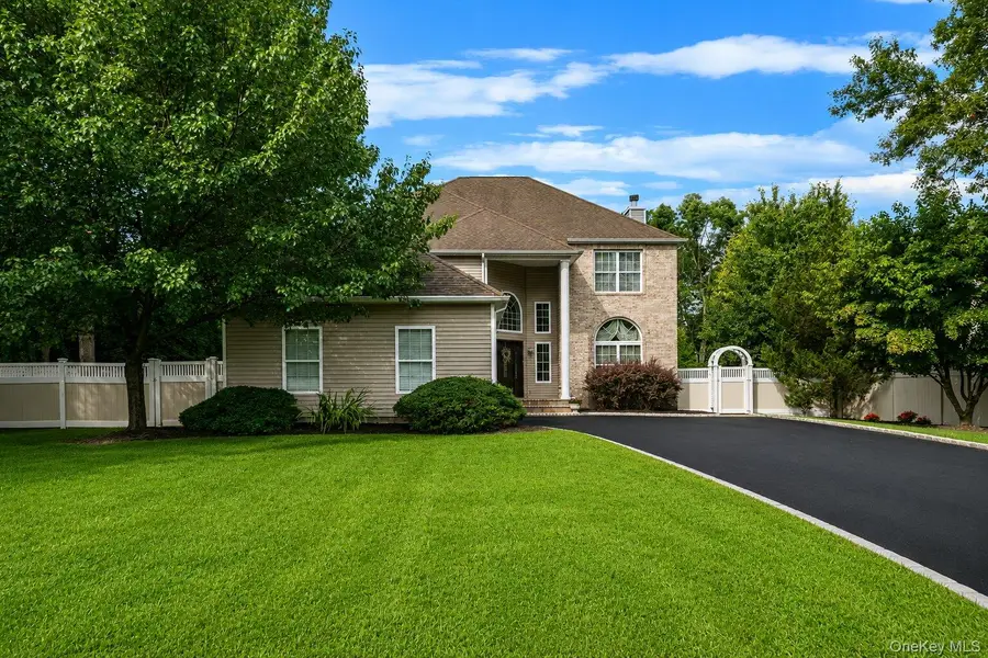 44 Independence Way, Miller Place, NY 11764 - #2