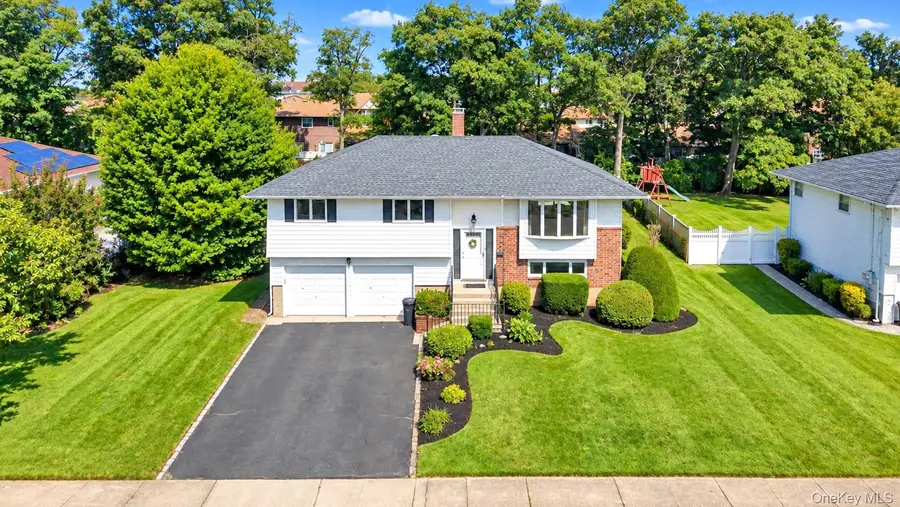 107 Headline Road, Deer Park, NY 11729 - #2
