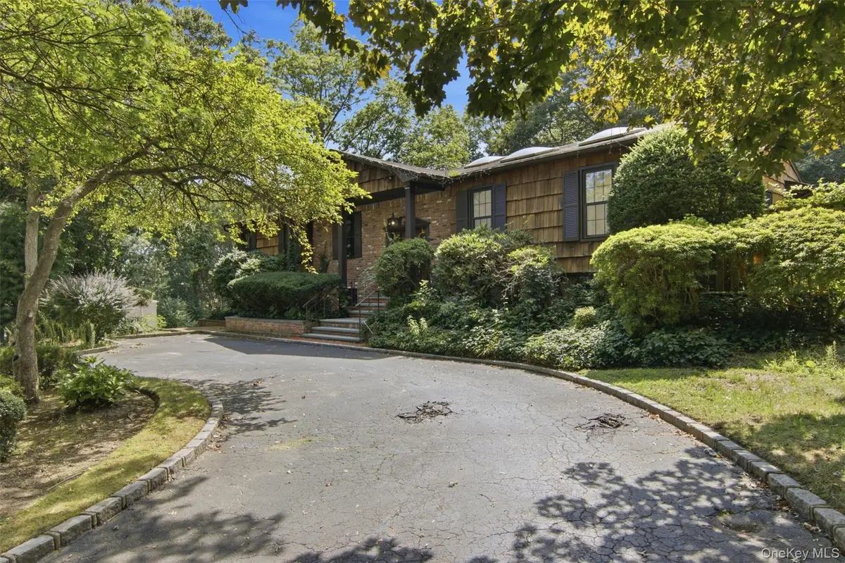 2 Cascade Court, Dix Hills, NY 11746 - #1