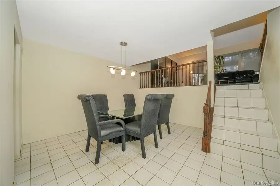 37 Santa Barbara, Plainview, NY 11803 - #3