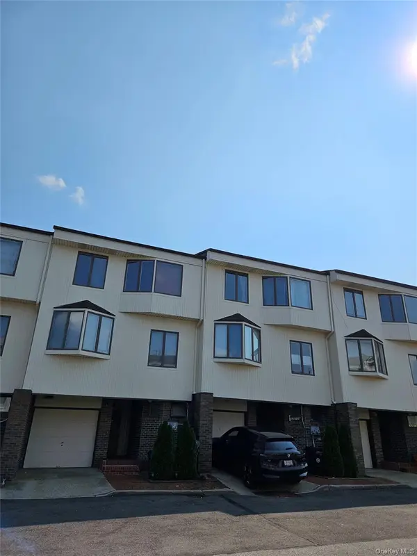 12024 Riviera Court #24B, College Point, NY 11356