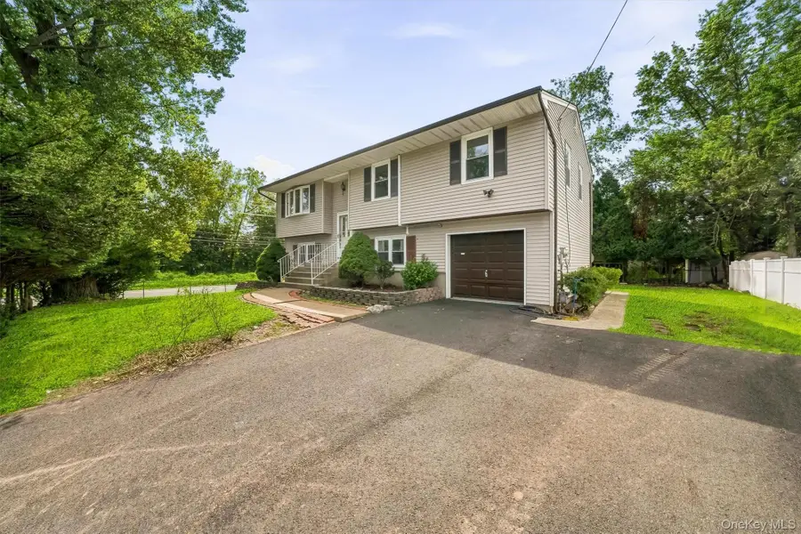 2 Maple Avenue, Orangeburg, NY 10962 - #3