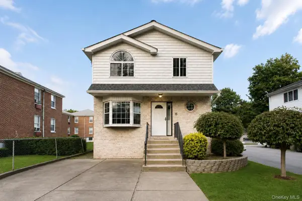 15 Rachel Court, Staten Island, NY 10310