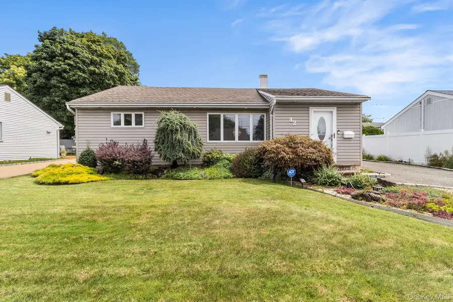 42 Stewart Avenue, Bethpage, NY 11714 - #2
