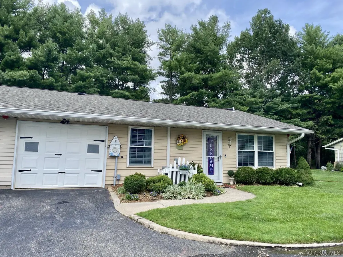 472 Darwen Drive, Ridge, NY 11961 - #1