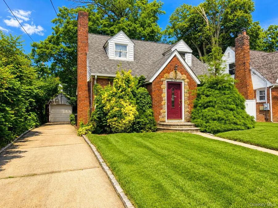 2284 Wynsum Avenue, Merrick, NY 11566 - #2