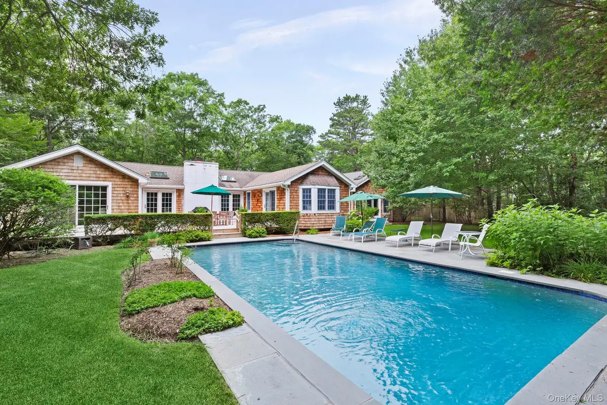 4 Foster Road, Quogue, NY 11779 - #1