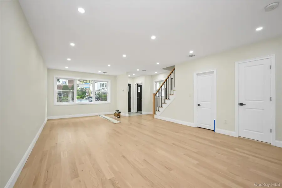 14123 Hoover Avenue, Briarwood, NY 11435 - #2