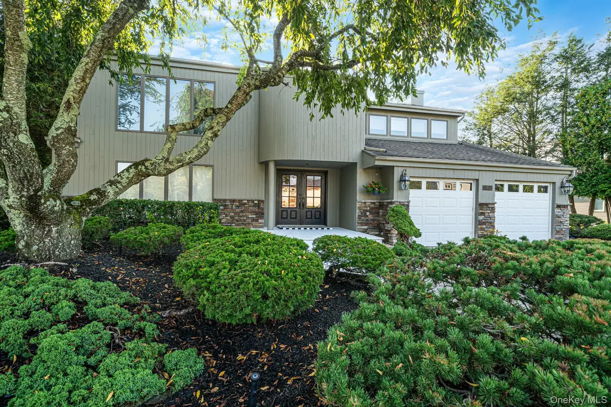 16 Jesse Way, Mount Sinai, NY 11766 - #1