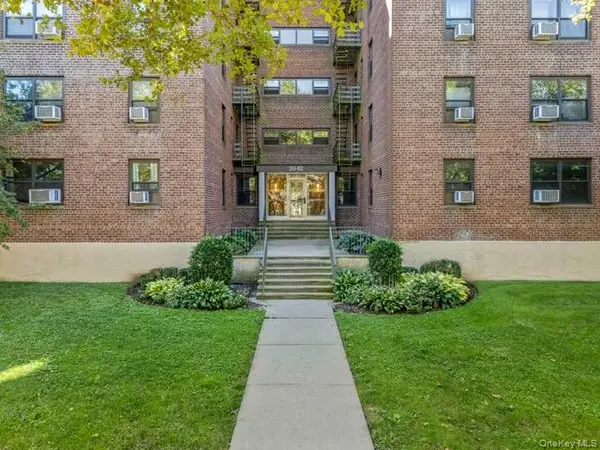 211-02 73rd Avenue #1H, Bayside, NY 11364