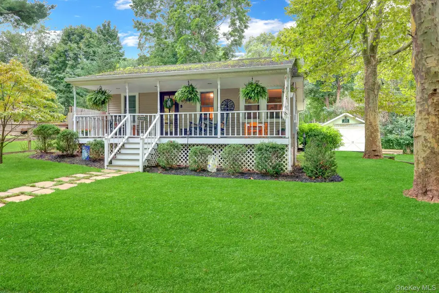 33 Aloma Road, Rocky Point, NY 11778 - #2