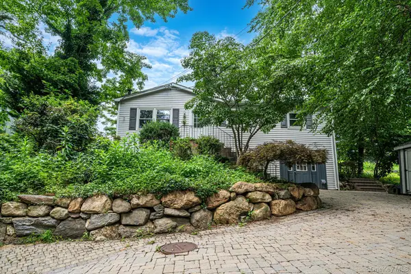 25 Rosedale Road, Sound Beach, NY 11789