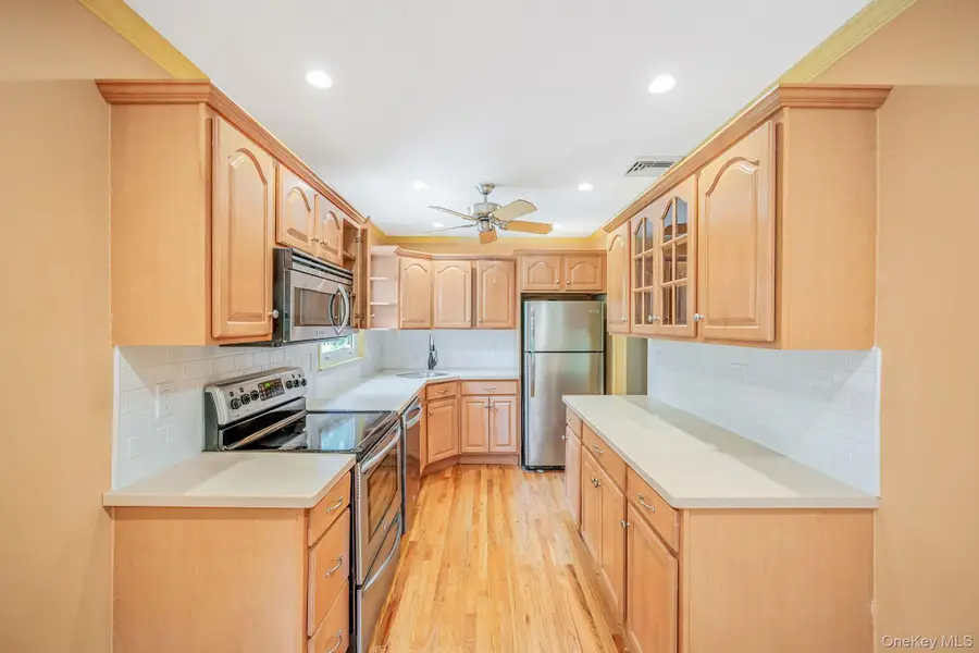 25 Rosedale Road, Sound Beach, NY 11789 - #3