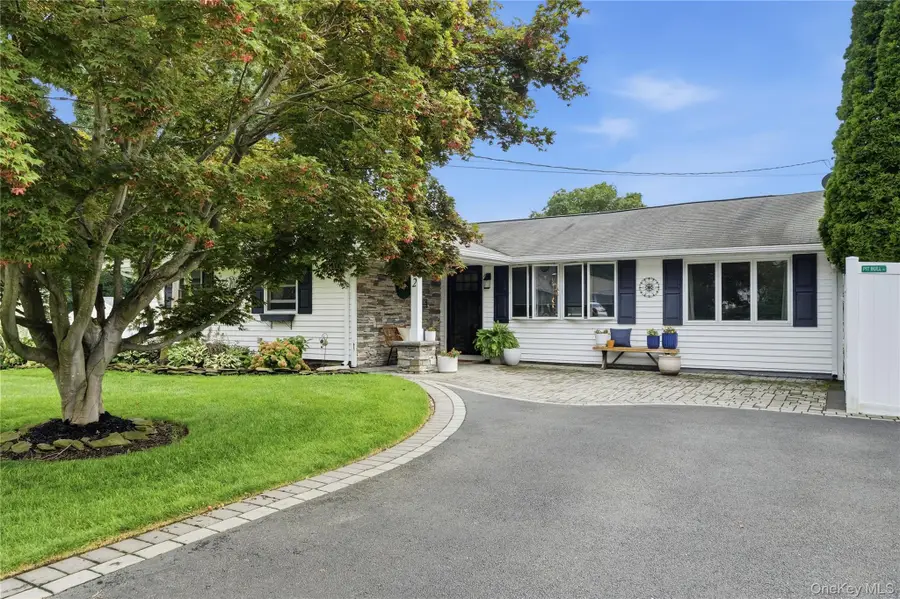 2 Mount Wilson Avenue, Farmingville, NY 11738 - #2