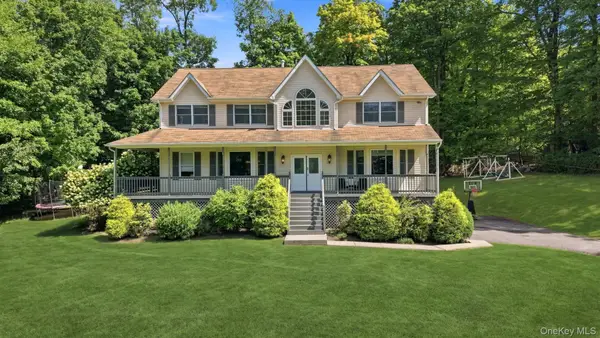 2 Belmar Court, Suffern, NY 10901