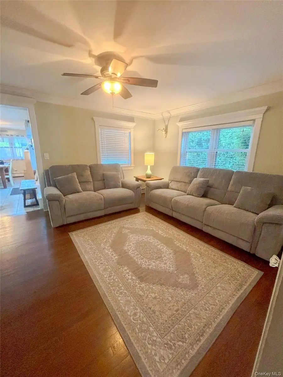 23 Lake Ave, Center Moriches, NY 11934 - #3