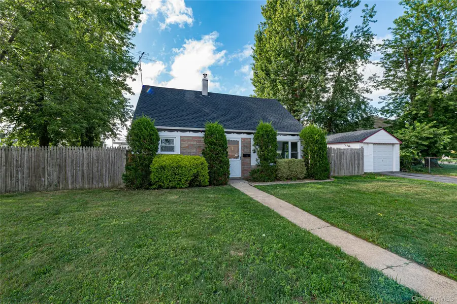 2528 Marshall Avenue, Bellmore, NY 11710 - #2