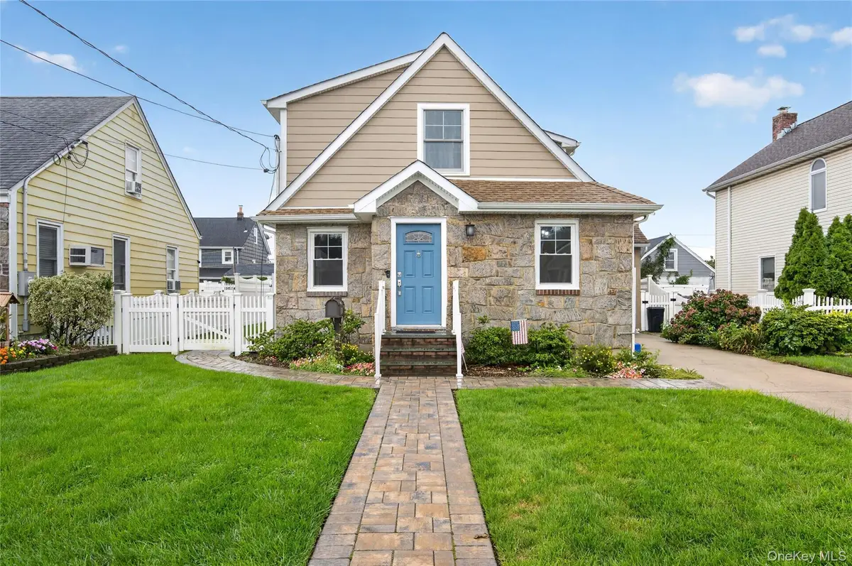 177 Jerome Avenue, Mineola, NY 11501 - #1