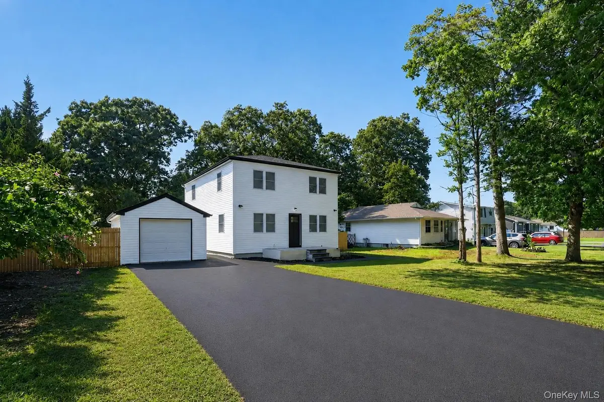 118 Floyd Road, Shirley, NY 11967 - #1