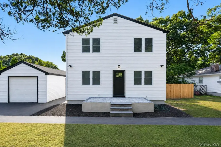118 Floyd Road, Shirley, NY 11967 - #2