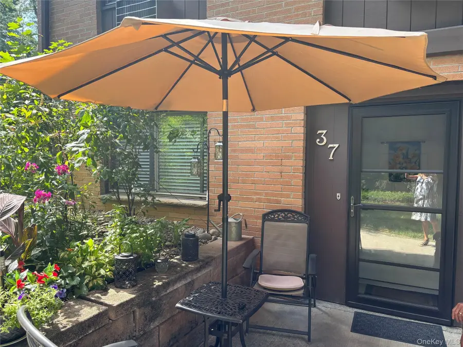 10 Oakwood Terrace #37, New Windsor, NY 12553 - #3