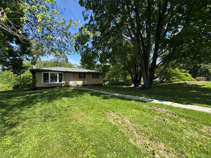 1 Corine Drive, Poughkeepsie, NY 12601 - #3