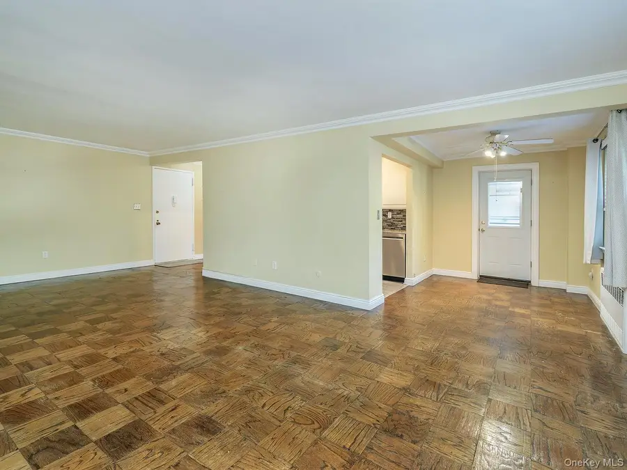 32 Pearsall #1A, Glen Cove, NY 11542 - #3