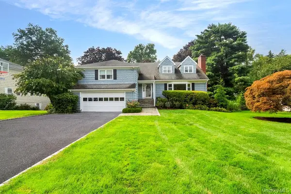 18 Shady Brook Lane, Old Greenwich, CT 06870
